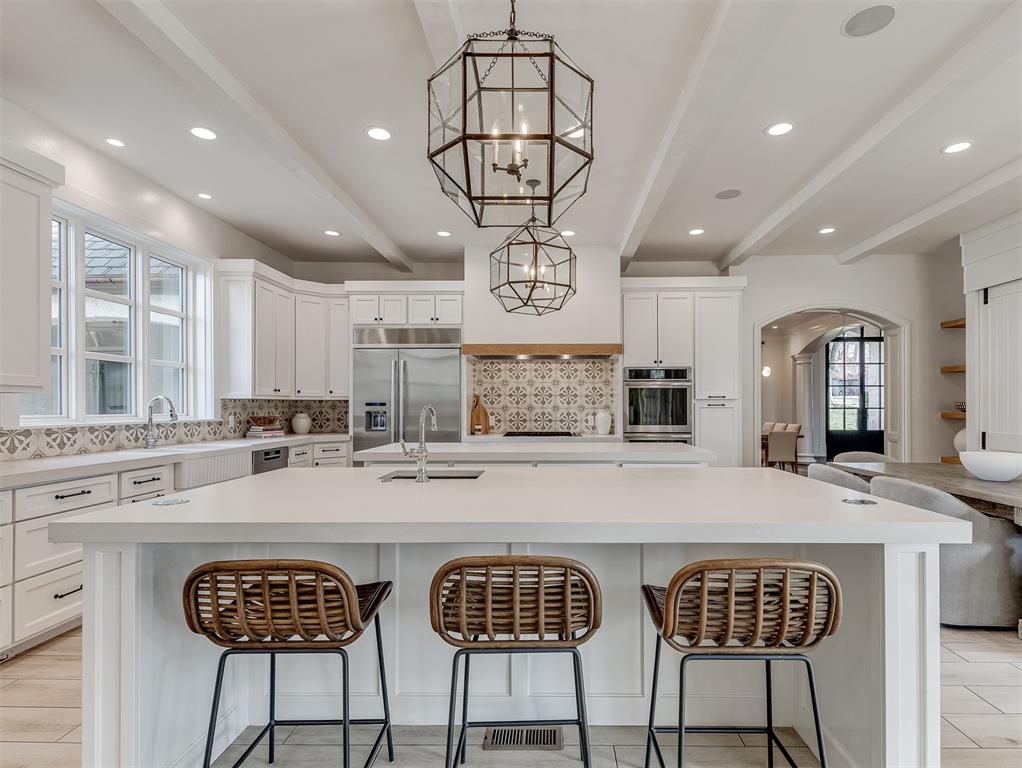 6501 Oak Heritage Trail