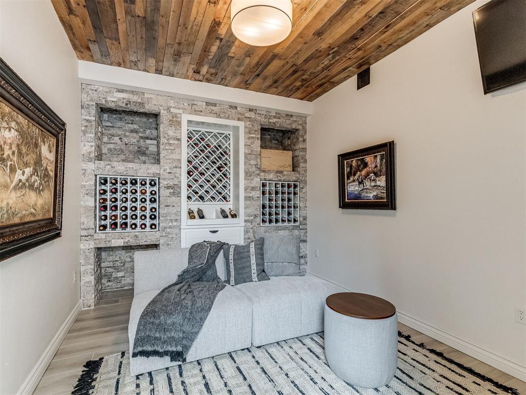 6501 Oak Heritage Trail