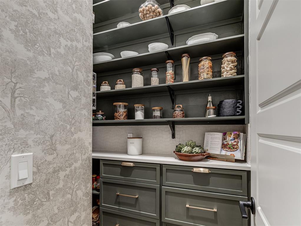 8909 SW 105th Street