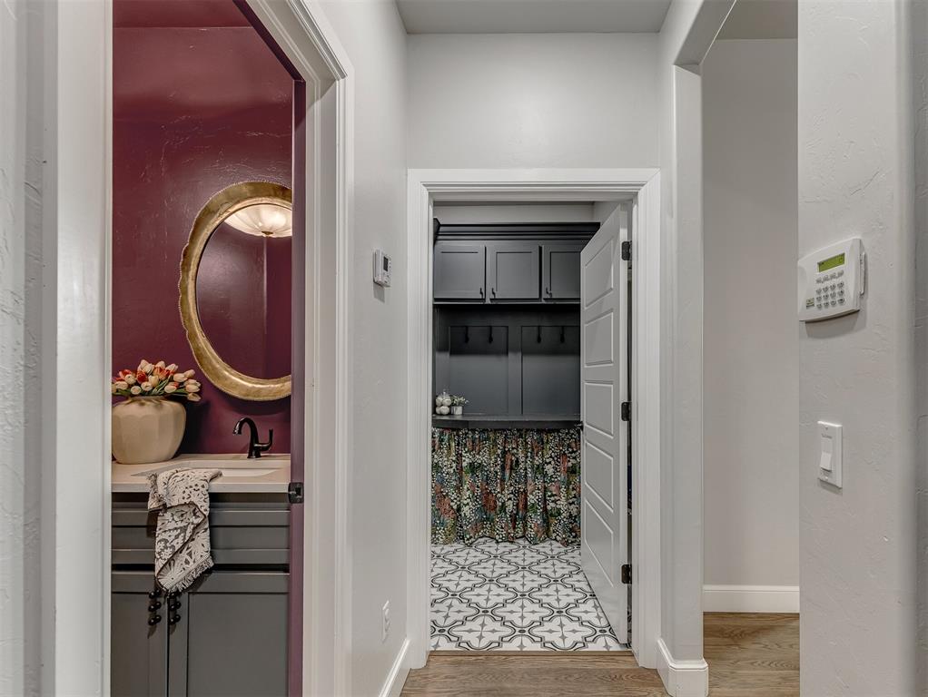 8909 SW 105th Street