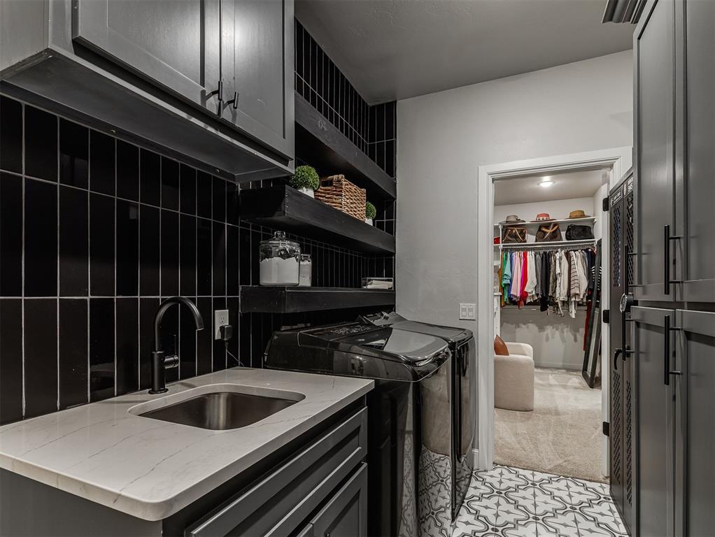 8909 SW 105th Street