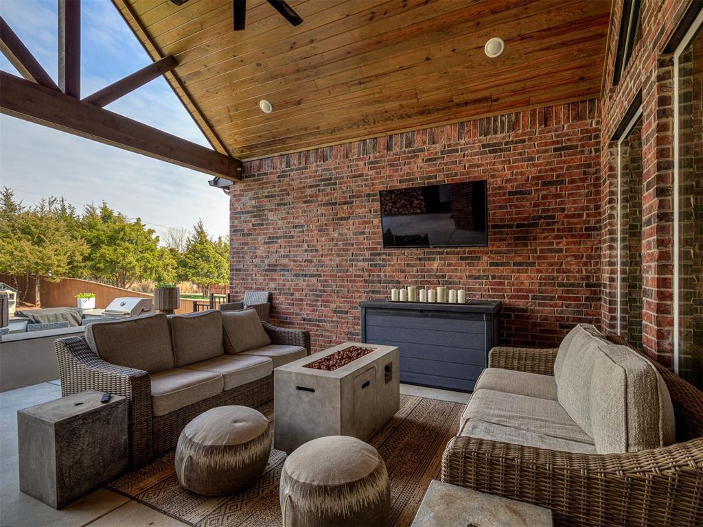 8909 SW 105th Street