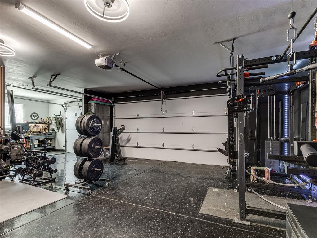 8909 SW 105th Street