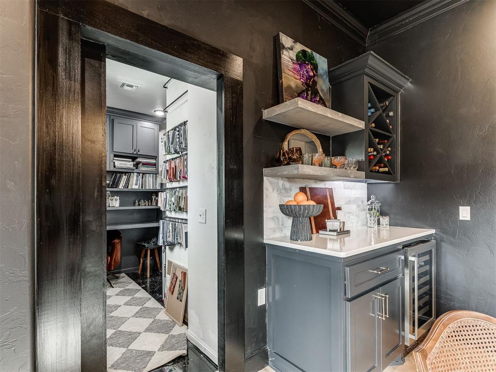 8909 SW 105th Street