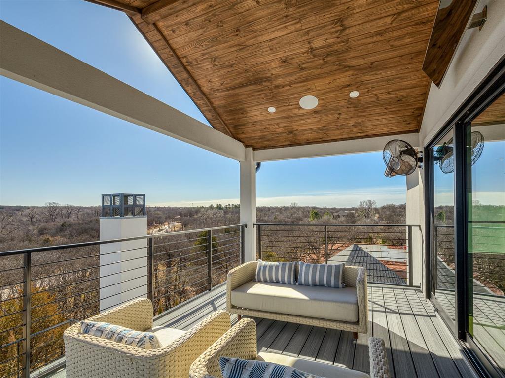 13908 Hillside Circle