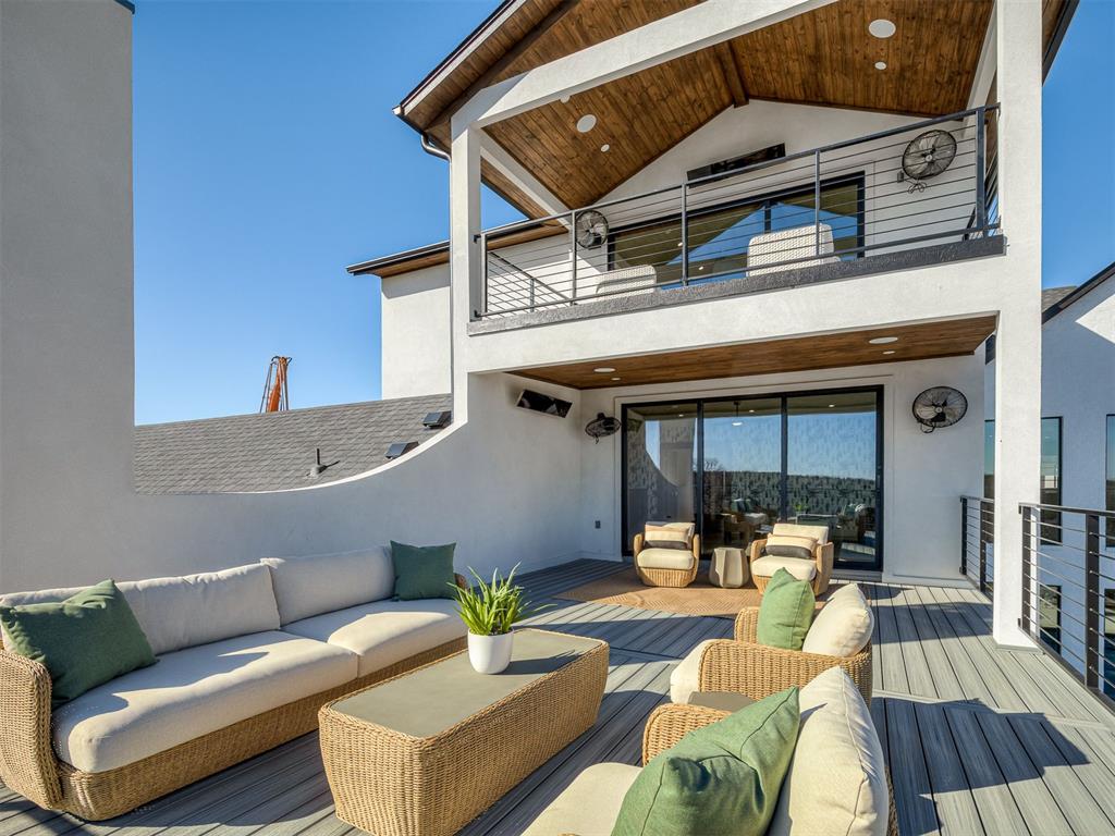 13908 Hillside Circle