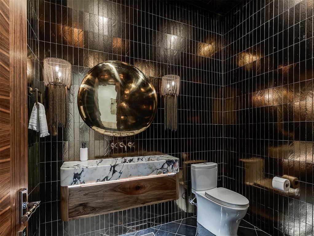 13908 Hillside Circle