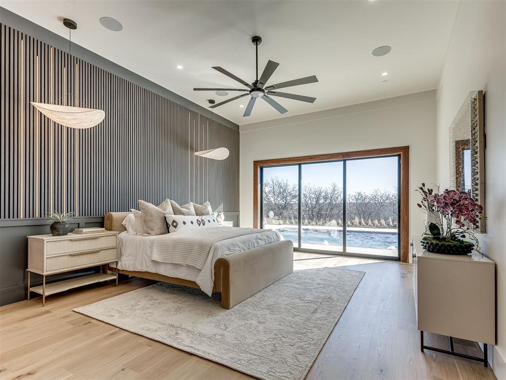 13908 Hillside Circle