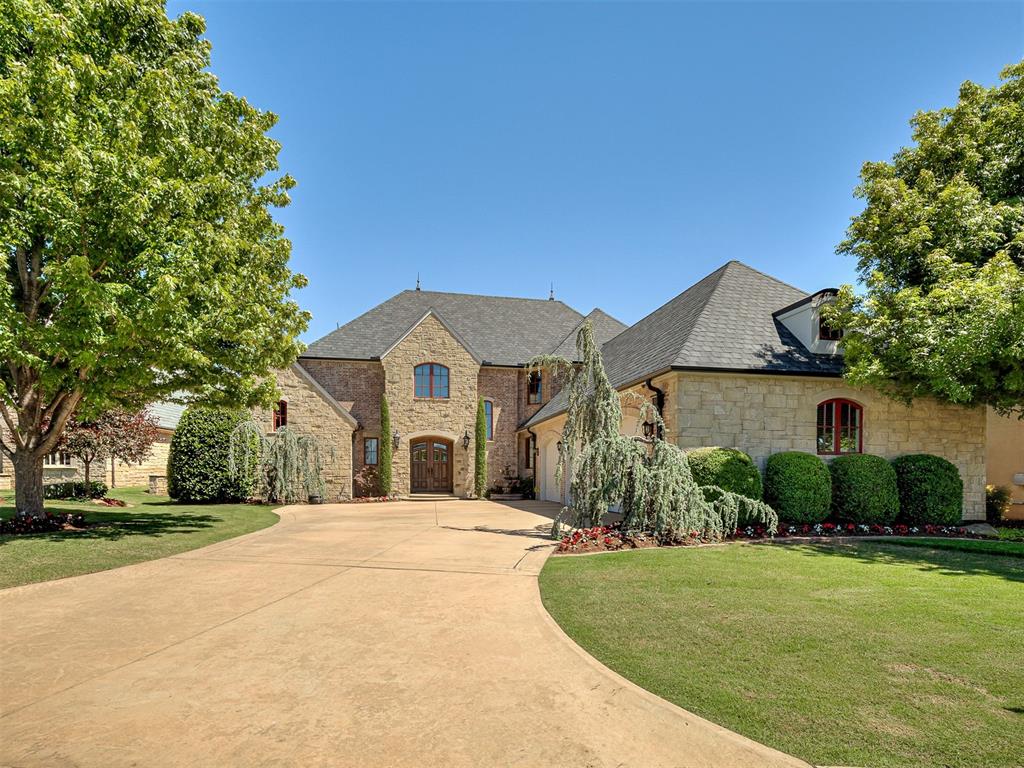 716 Legacy Drive