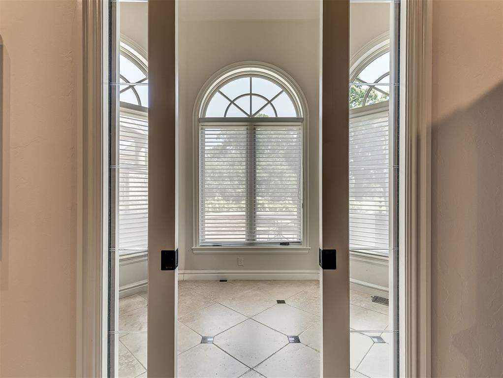 716 Legacy Drive