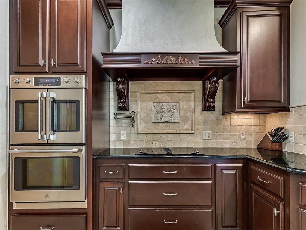 716 Legacy Drive