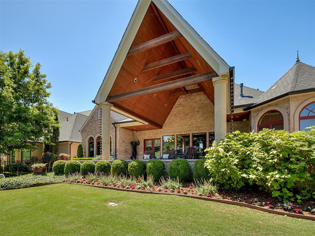 716 Legacy Drive