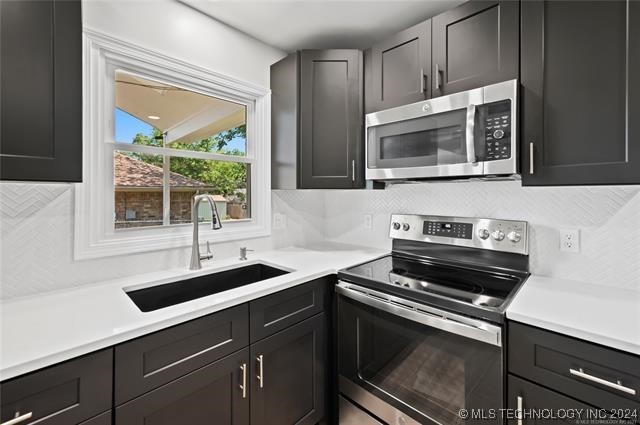 7532 E 55th Place