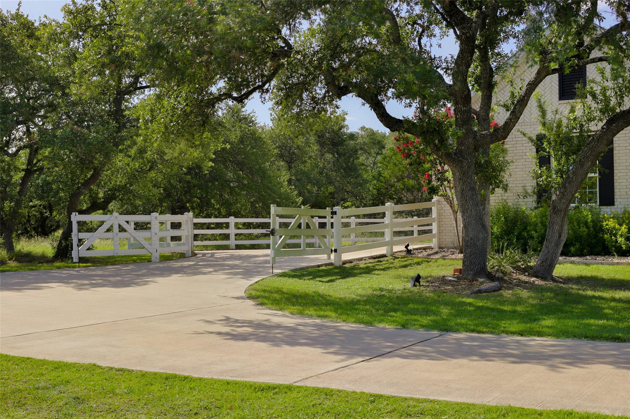 914 Ranchers Club LN
