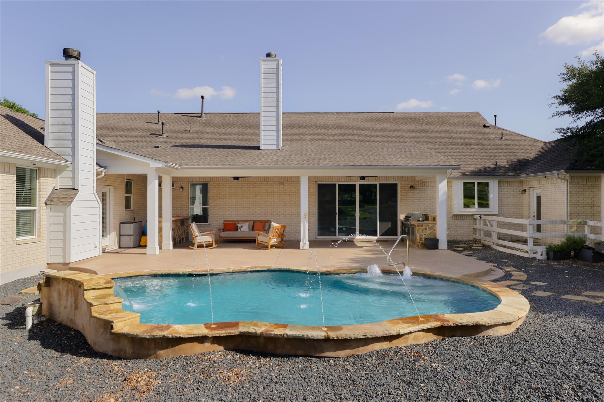 914 Ranchers Club LN