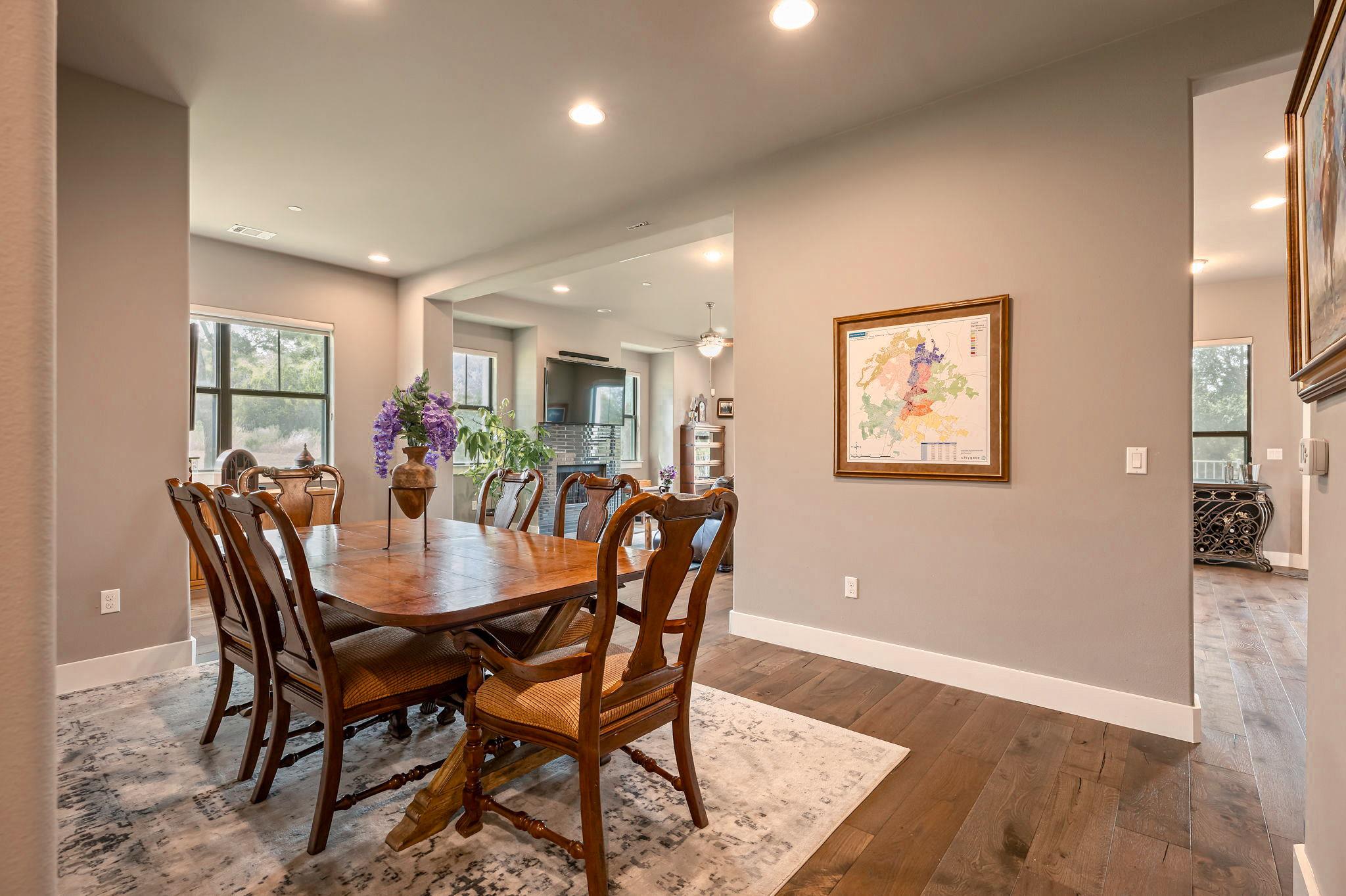 8200 Southwest PKWY # 306