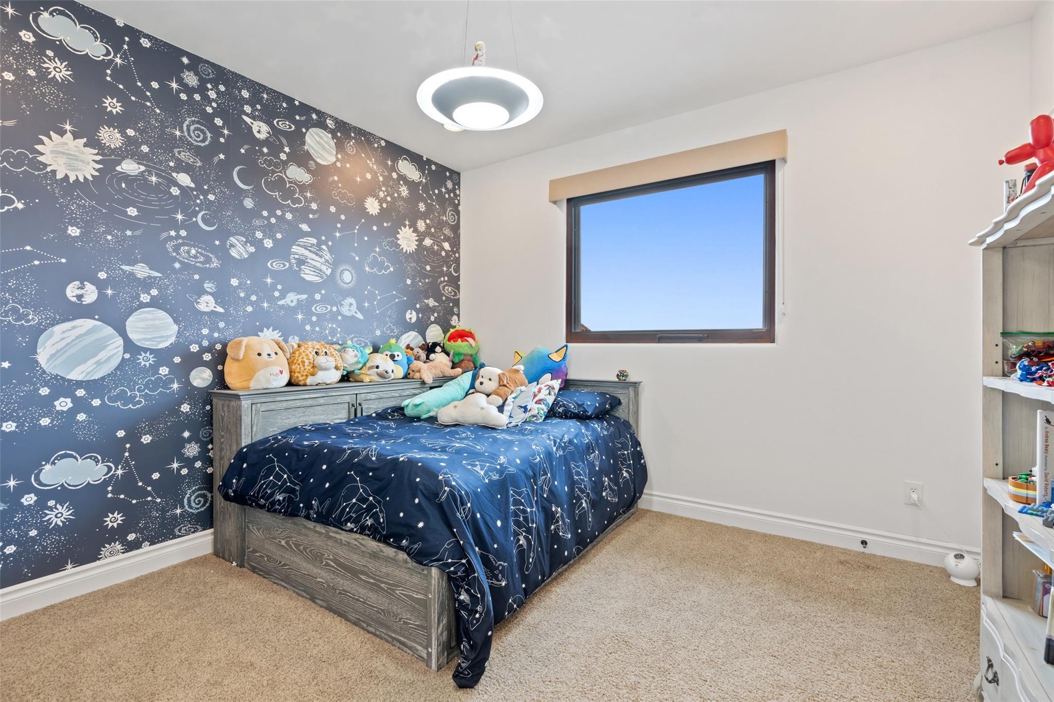 425 Brandon WAY