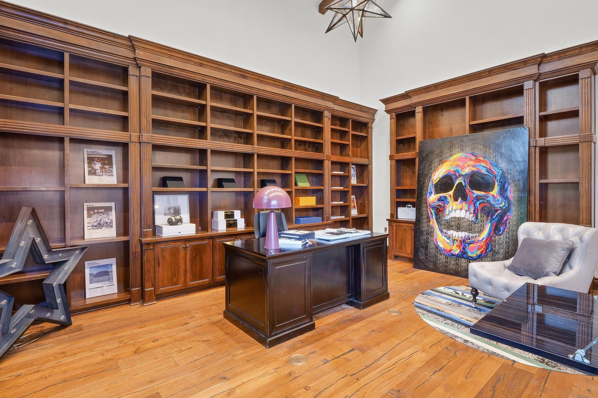 425 Brandon WAY