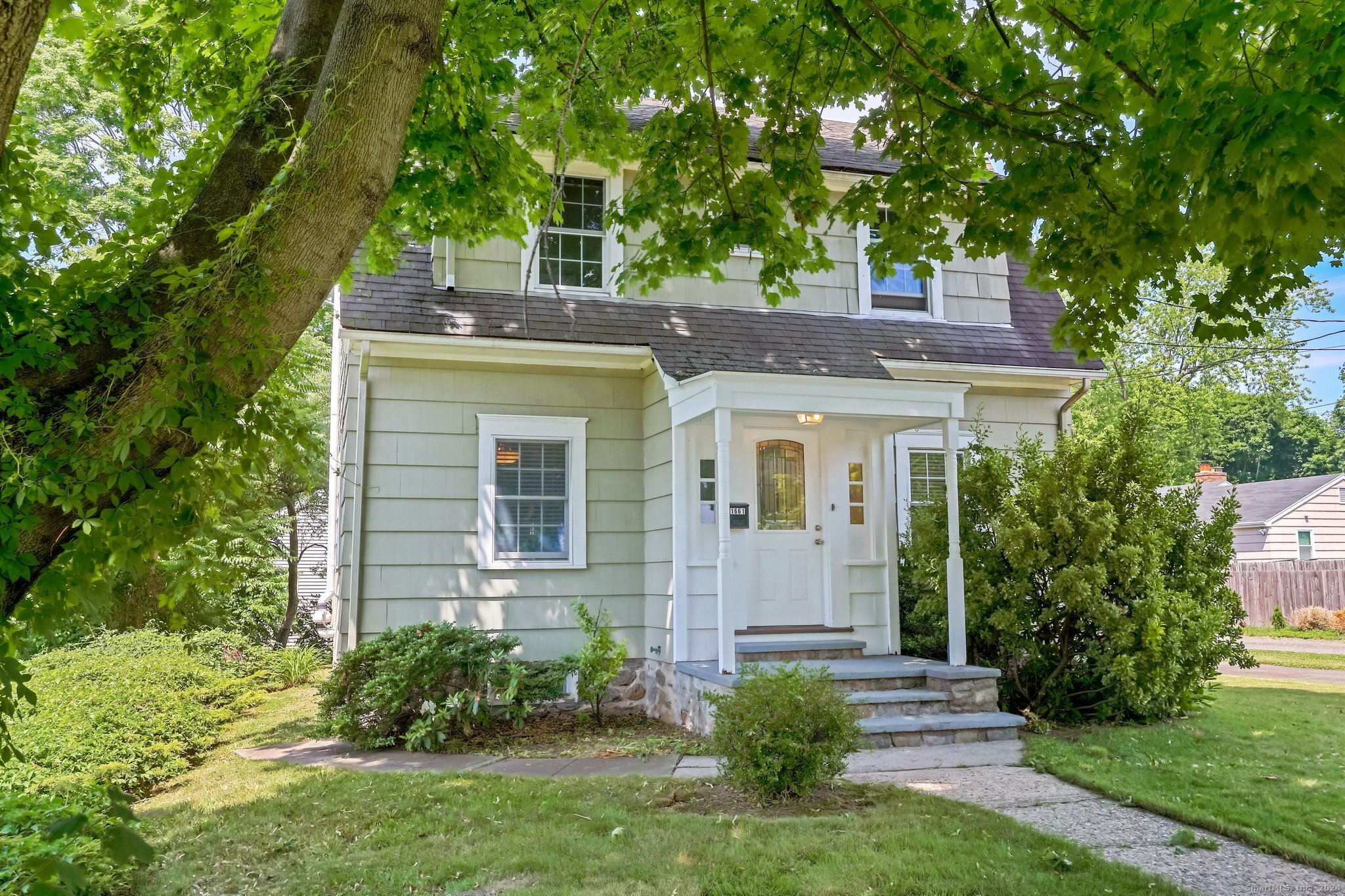 1661 Main Street