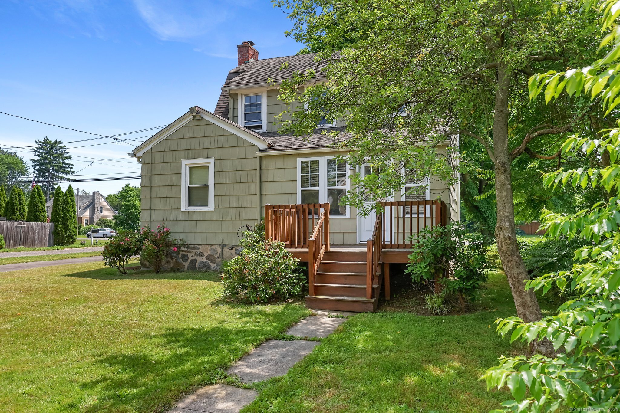 1661 Main Street