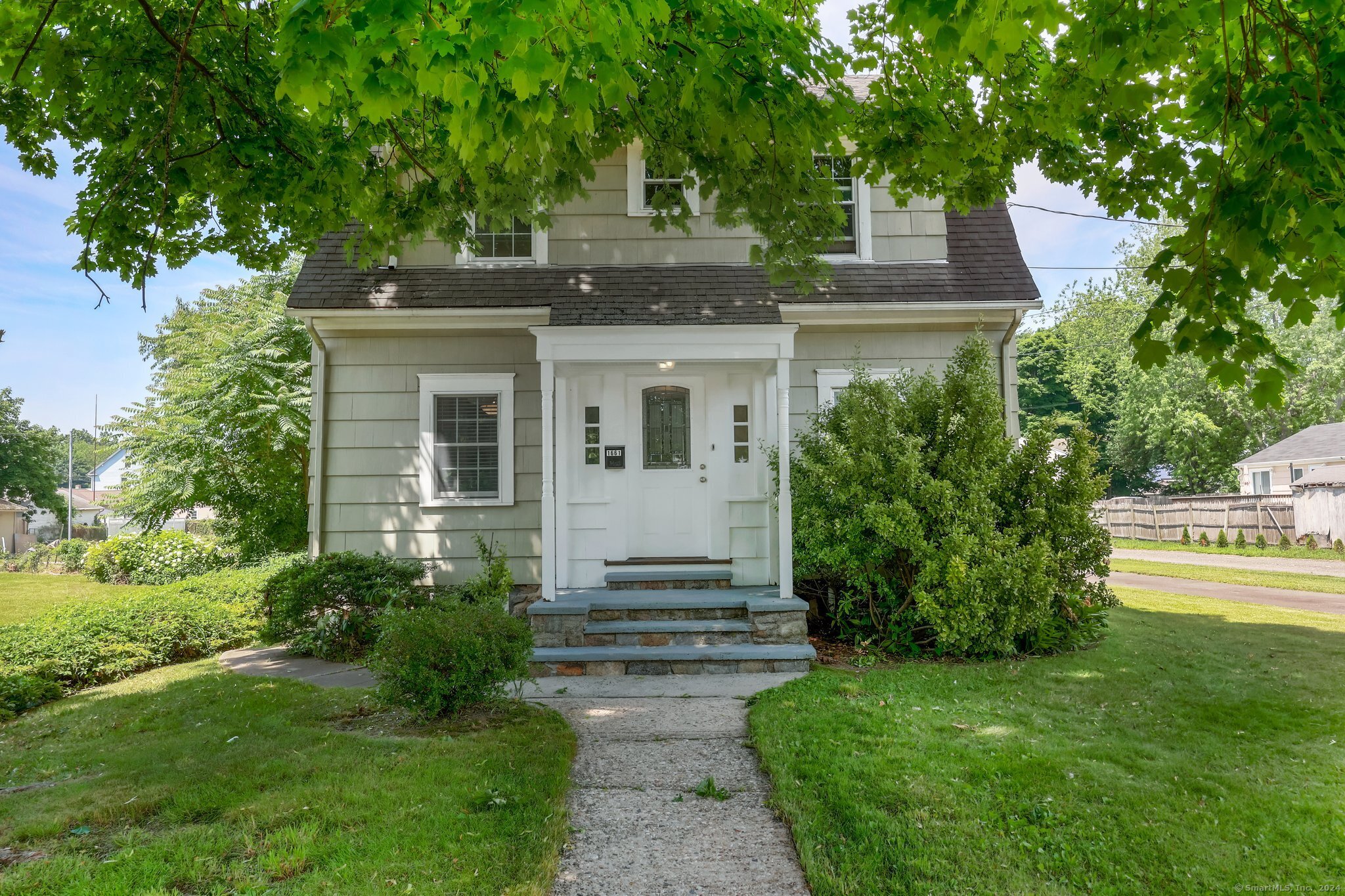 1661 Main Street