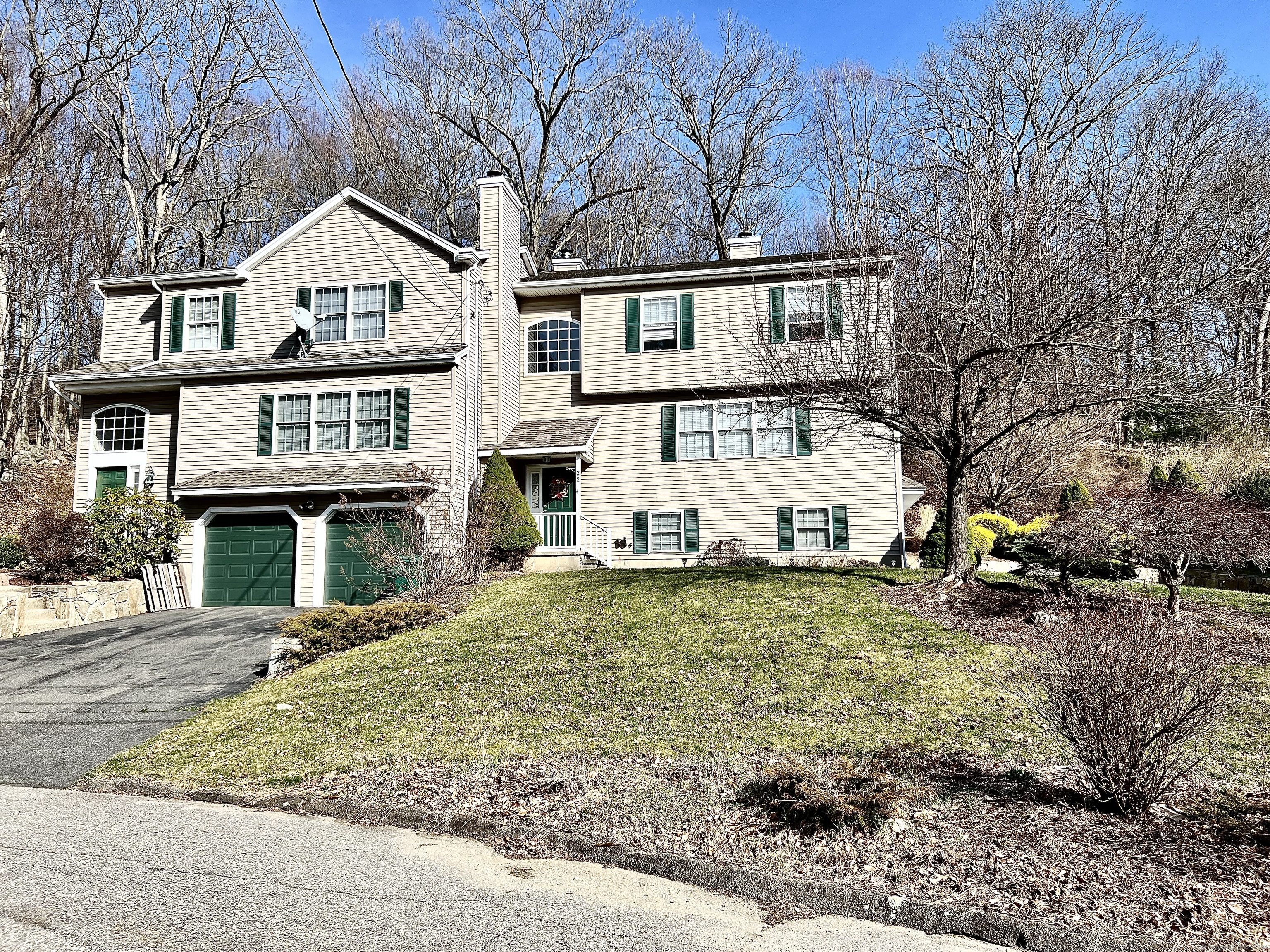 22 Warren Drive 22