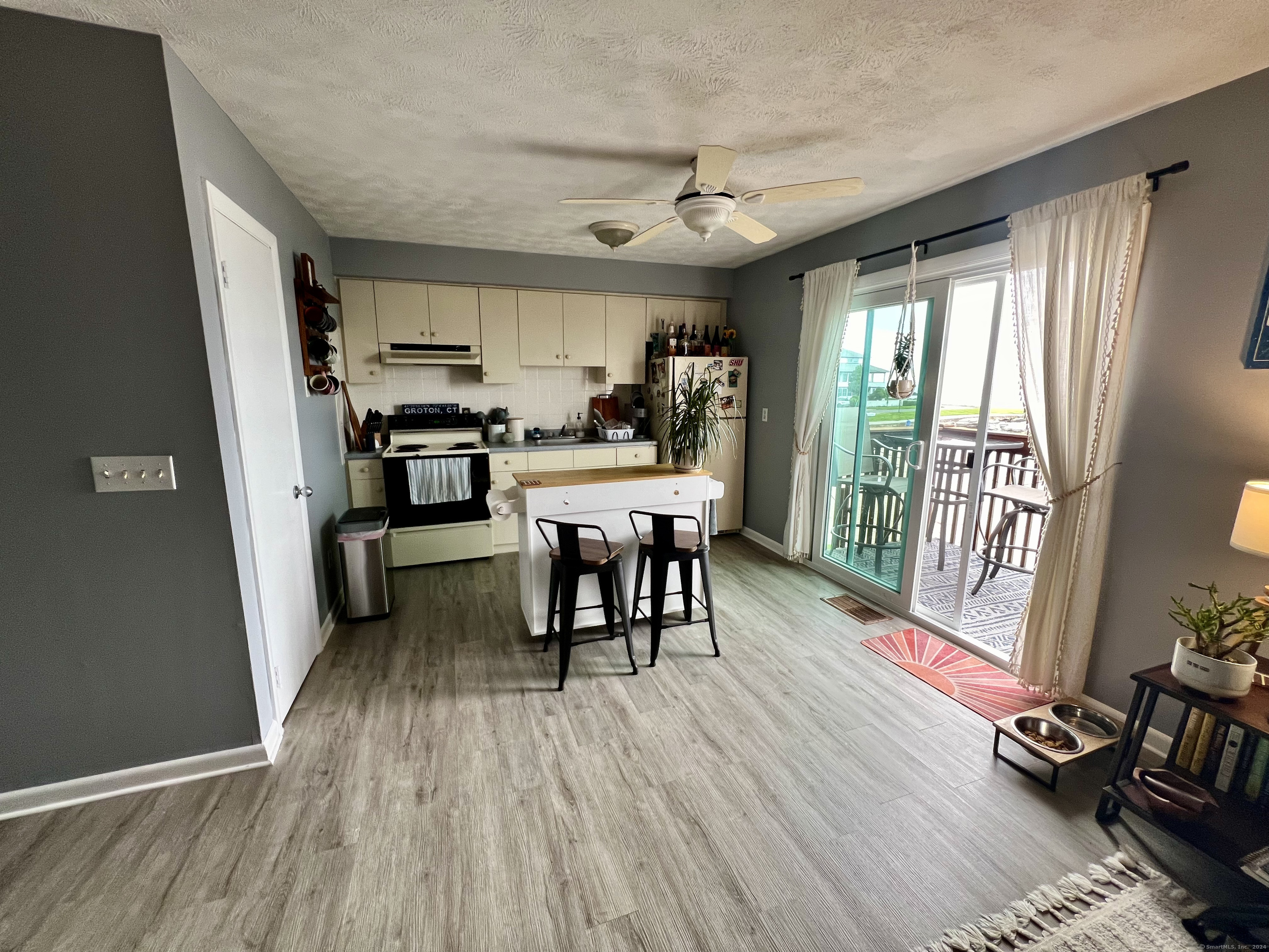 159 Kings Highway APT 16