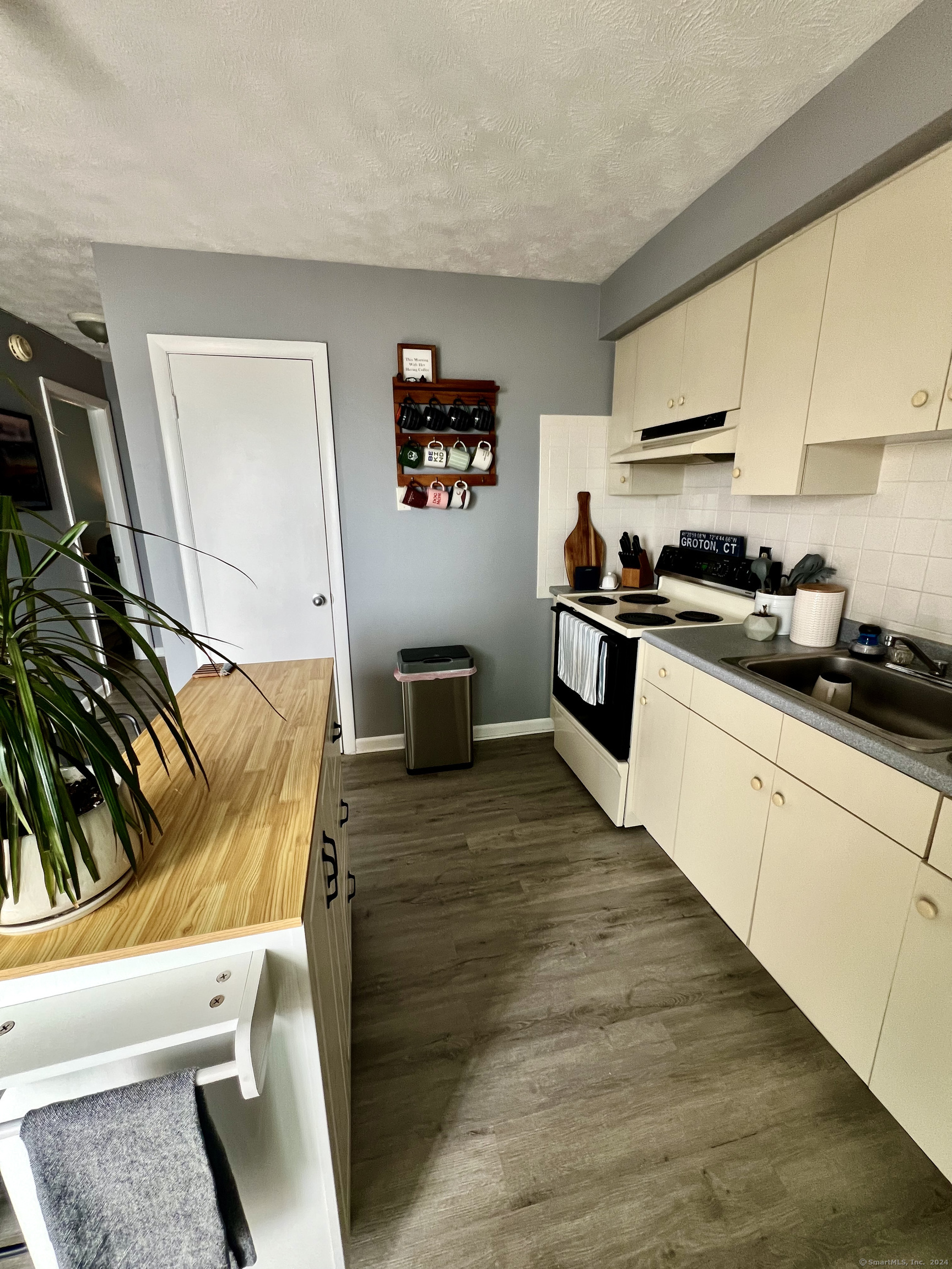 159 Kings Highway APT 16