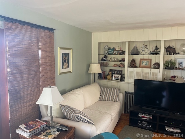 134 Shorefront Street
