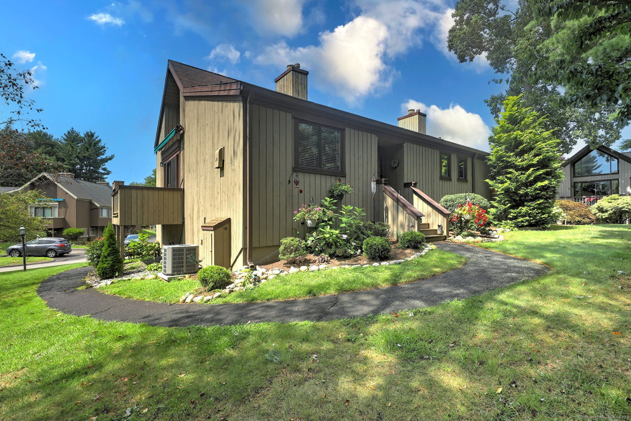573 North Trail B