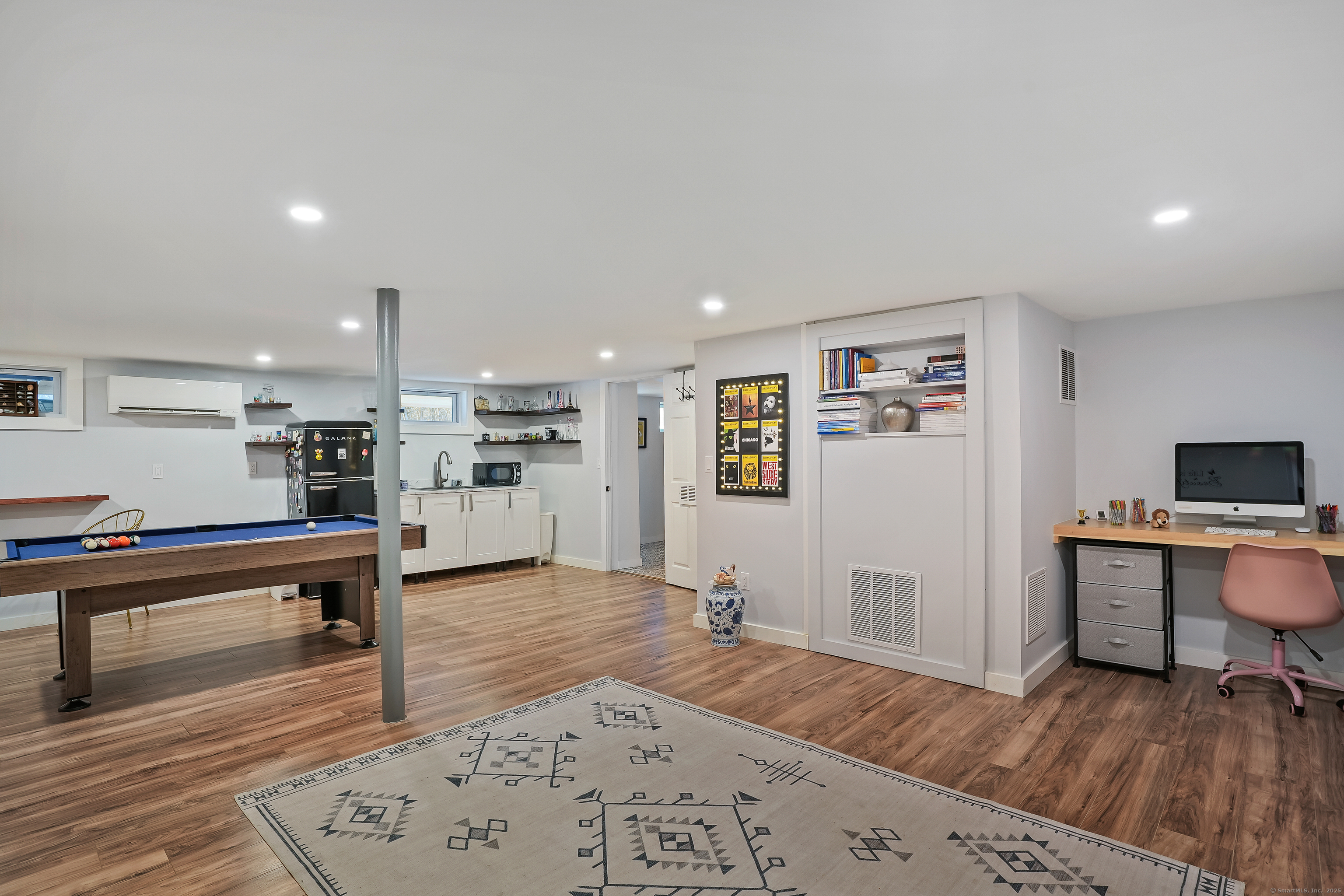 27 Grassland Road