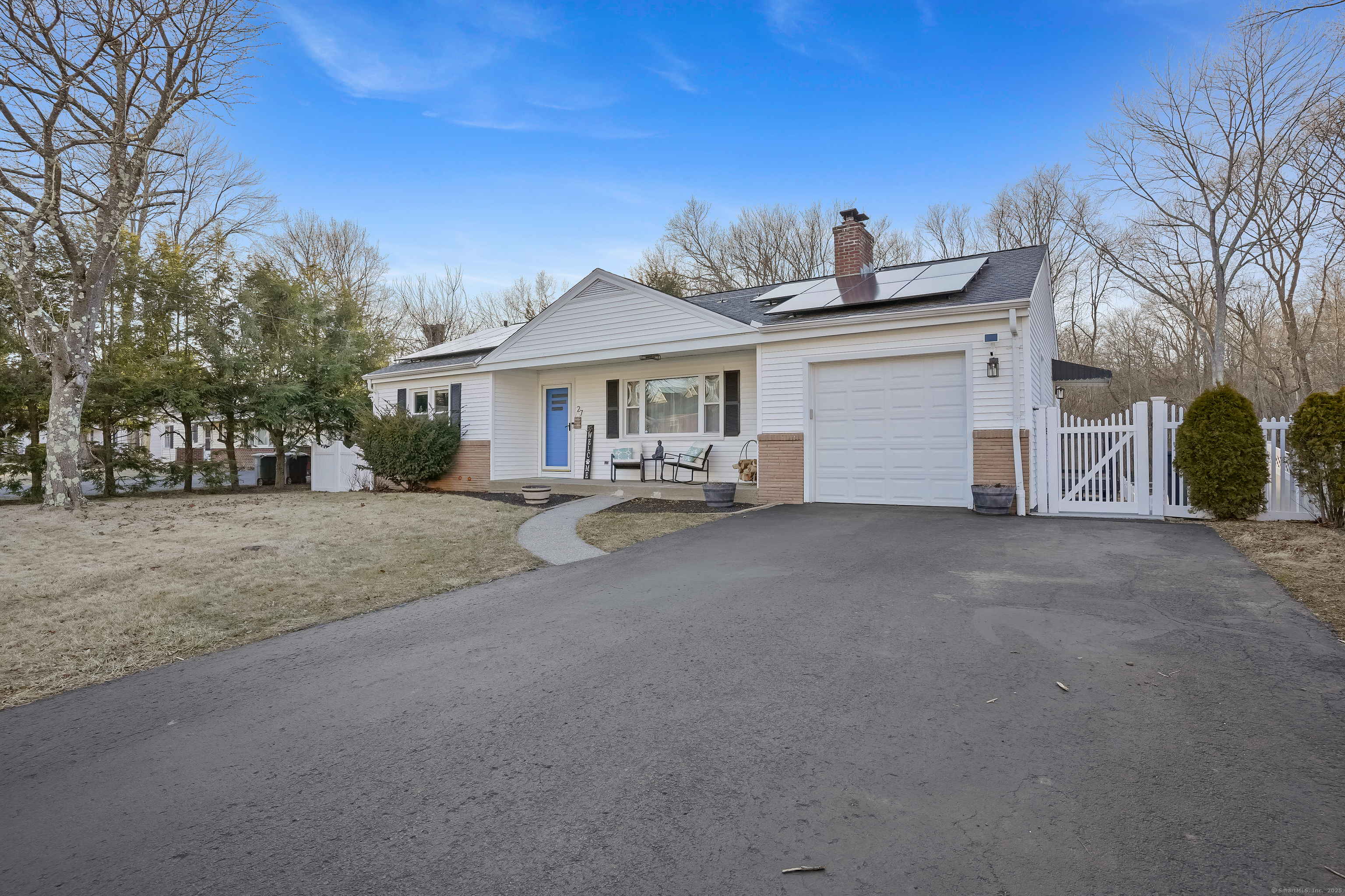 27 Grassland Road
