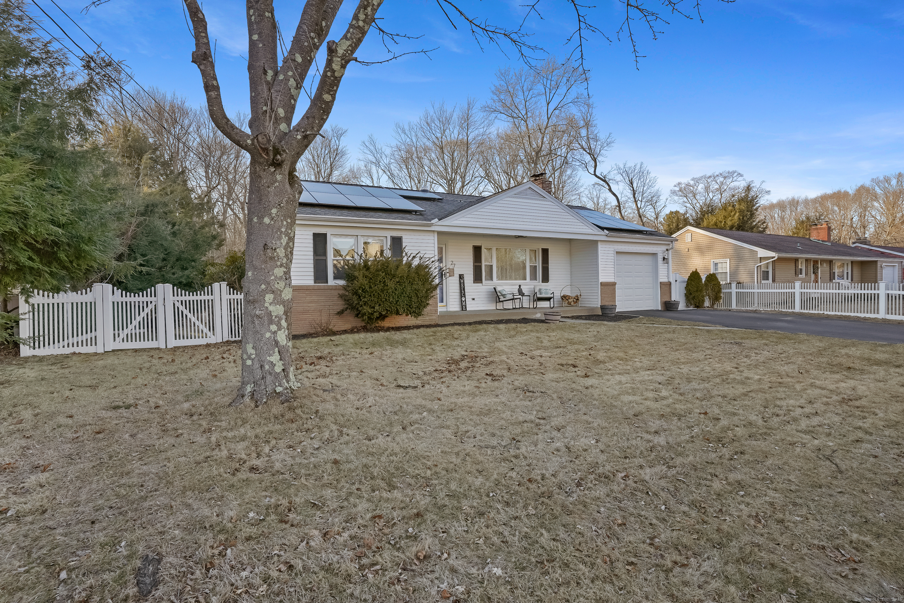 27 Grassland Road