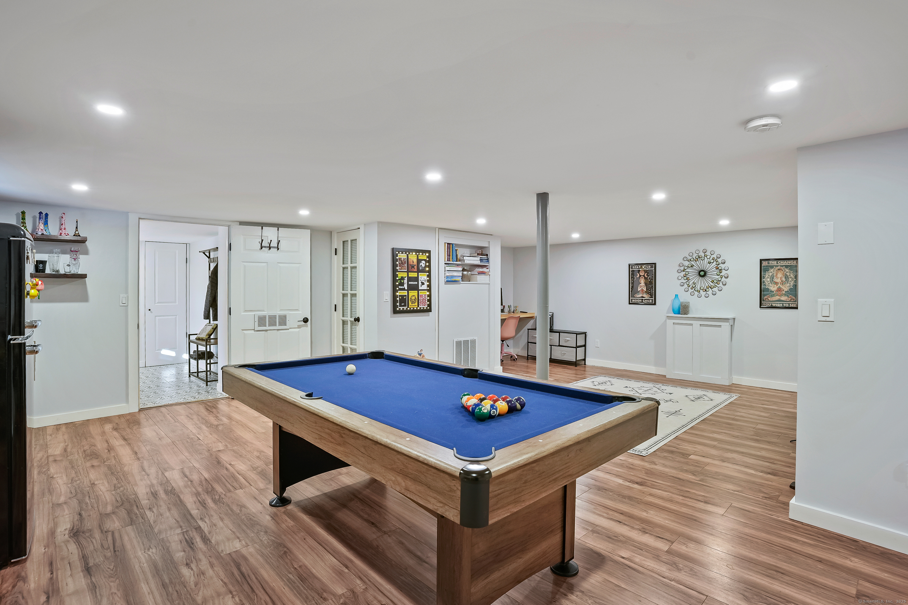 27 Grassland Road