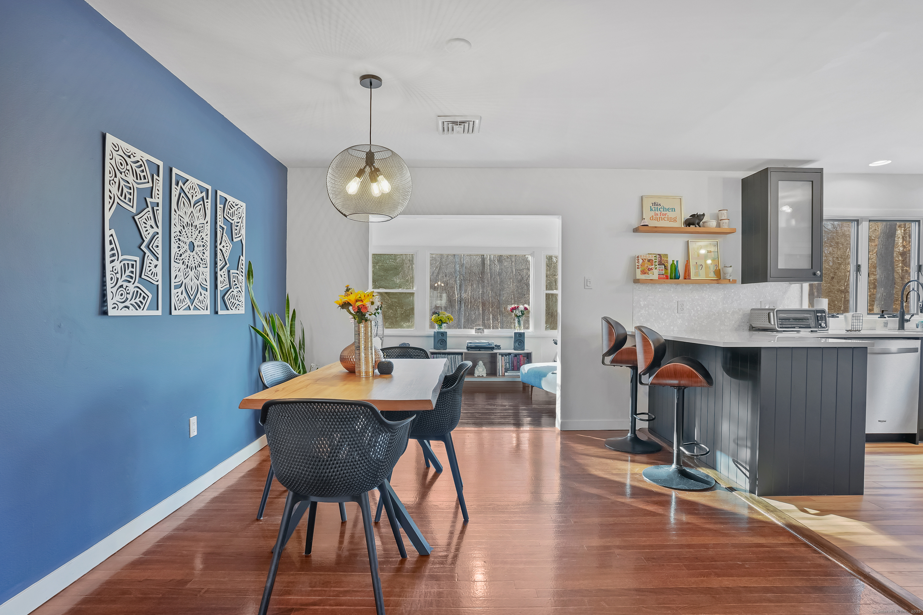 27 Grassland Road