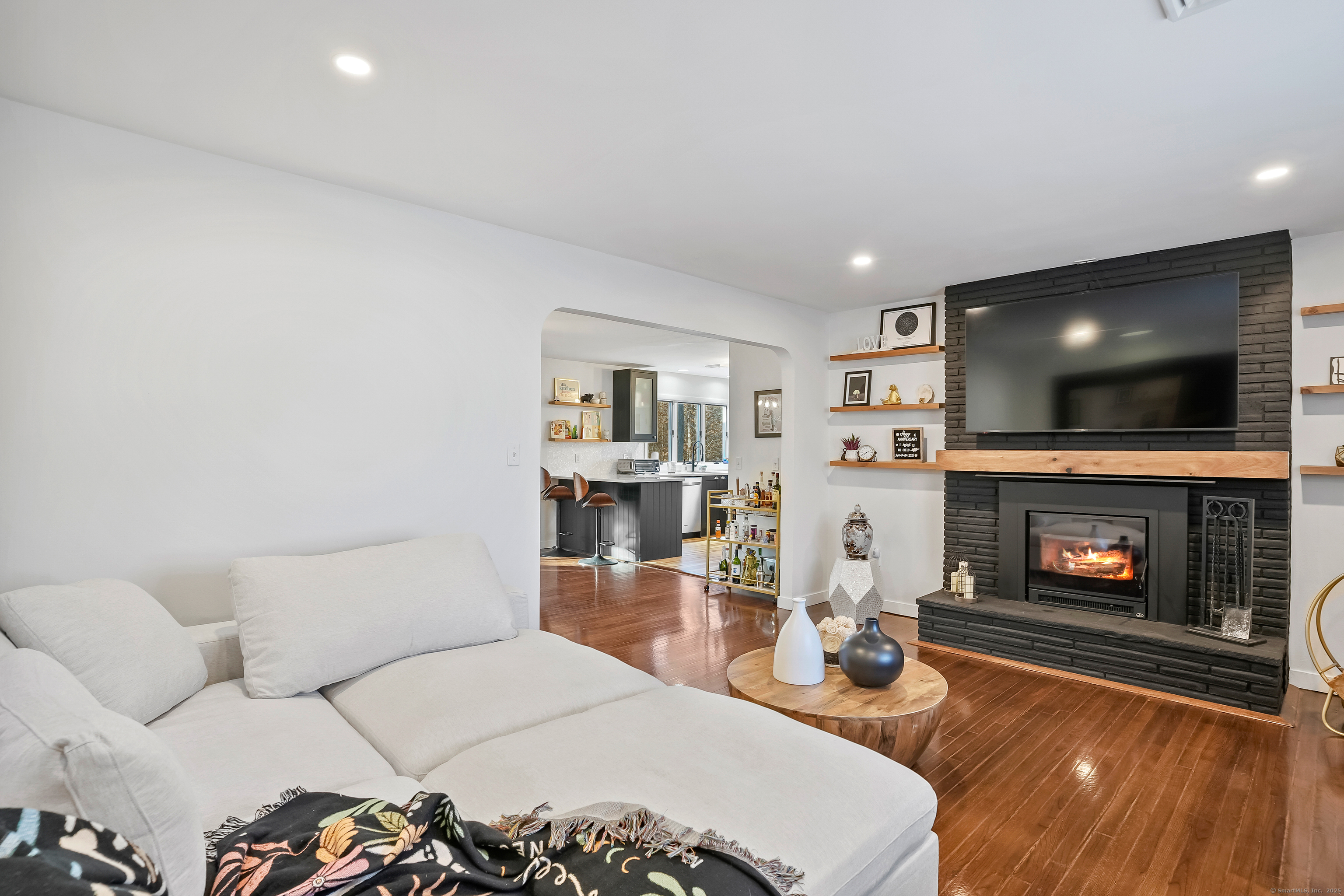 27 Grassland Road