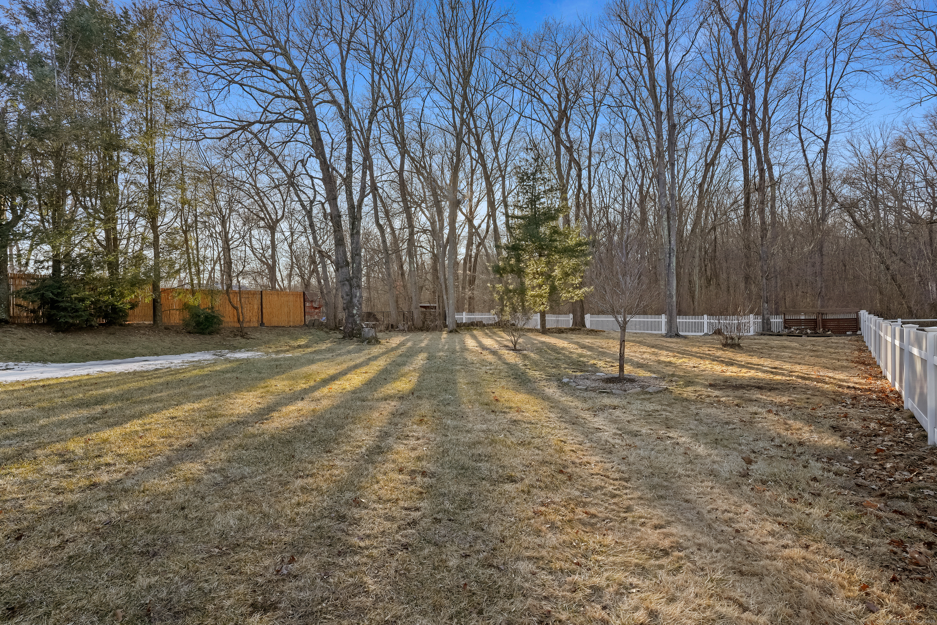27 Grassland Road