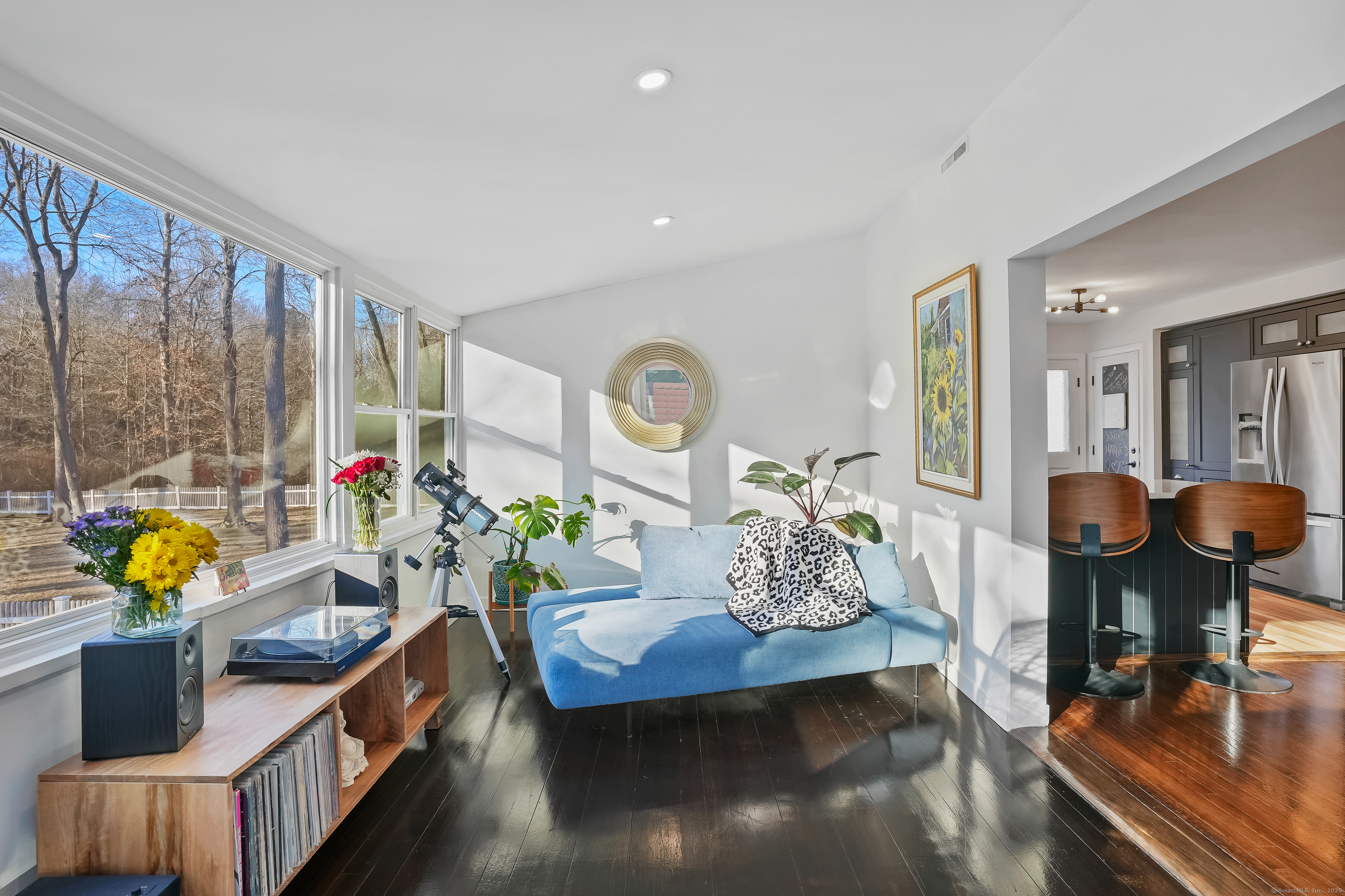 27 Grassland Road