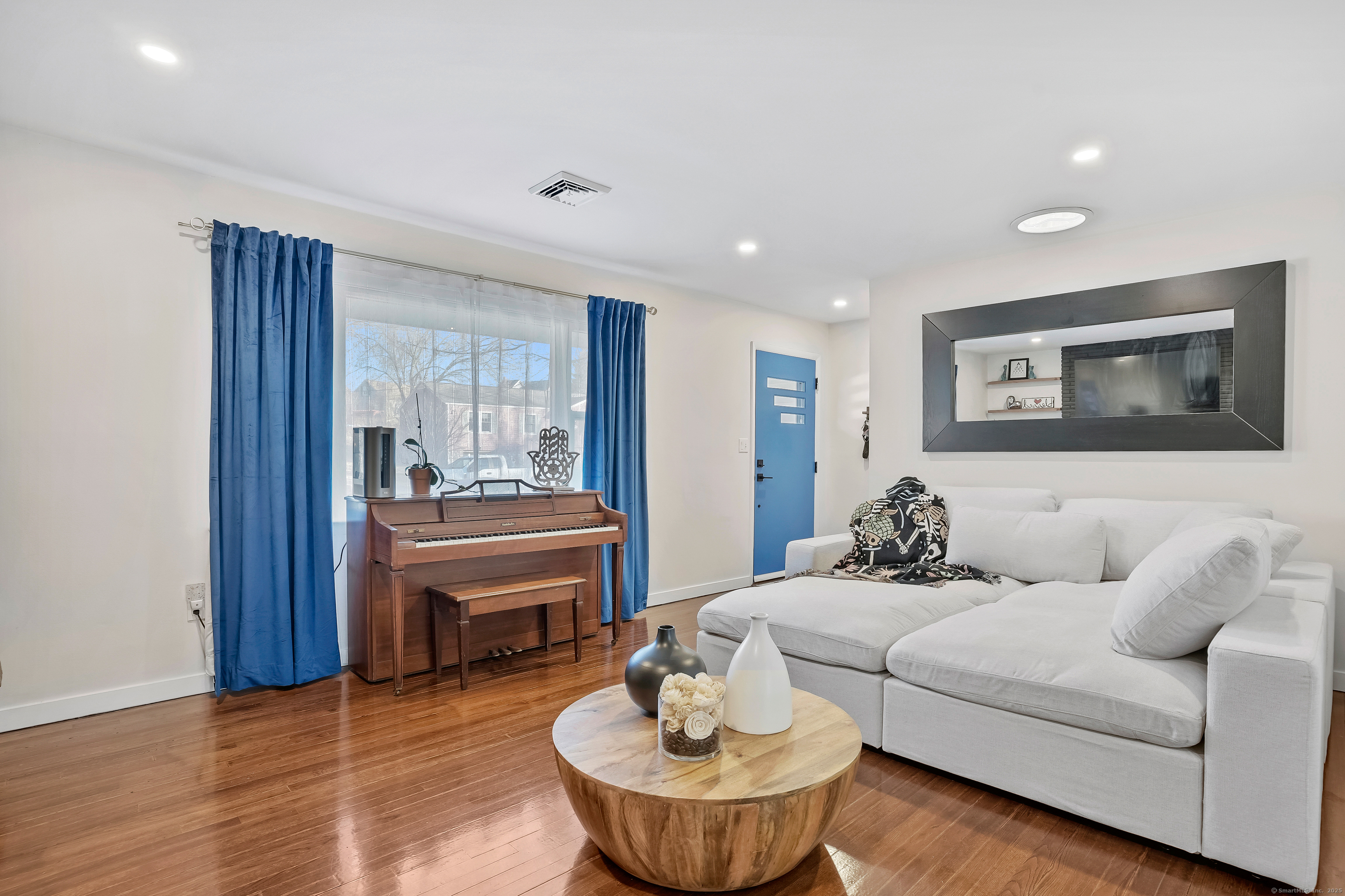 27 Grassland Road