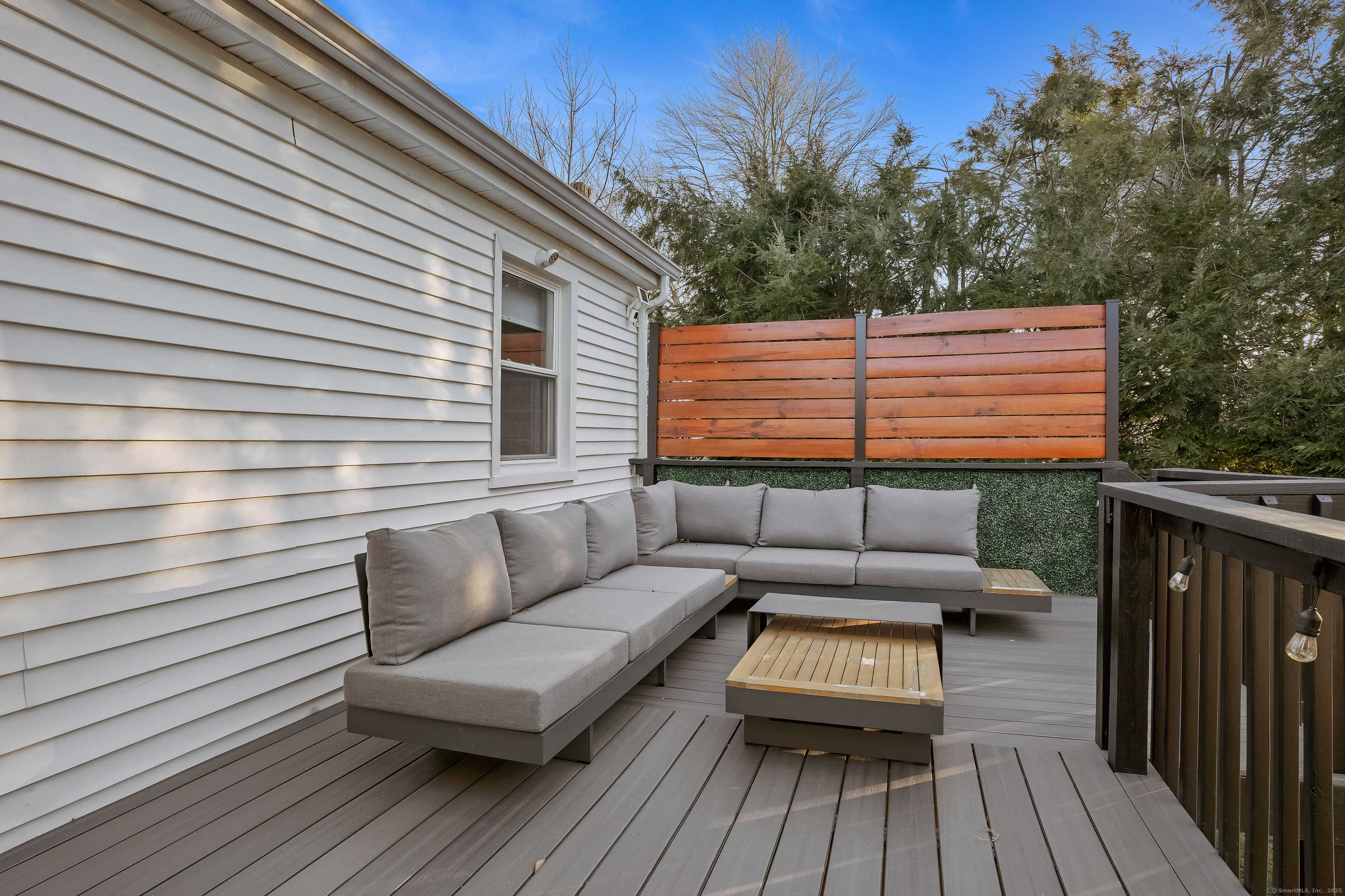 27 Grassland Road