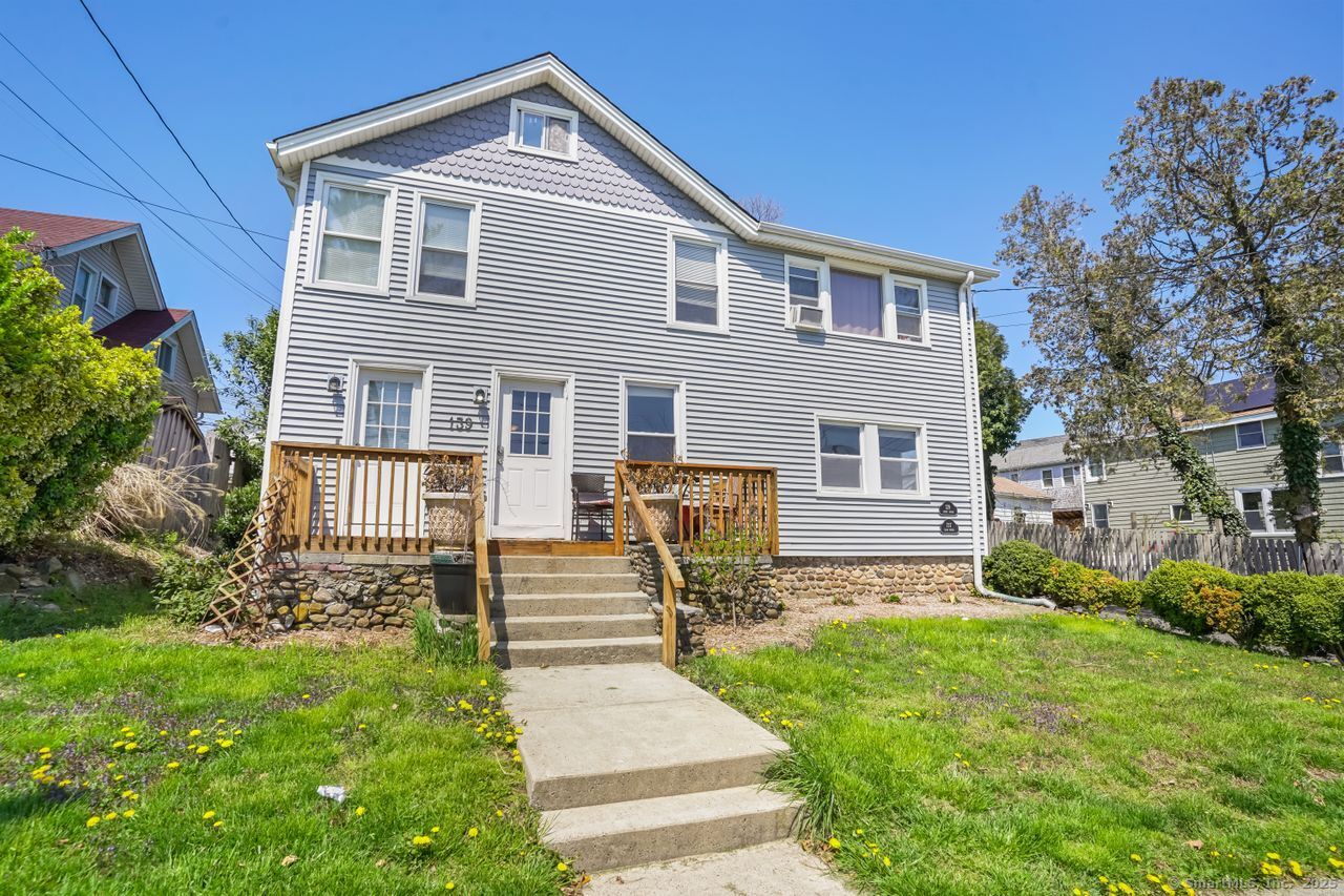 139 Edgefield Avenue