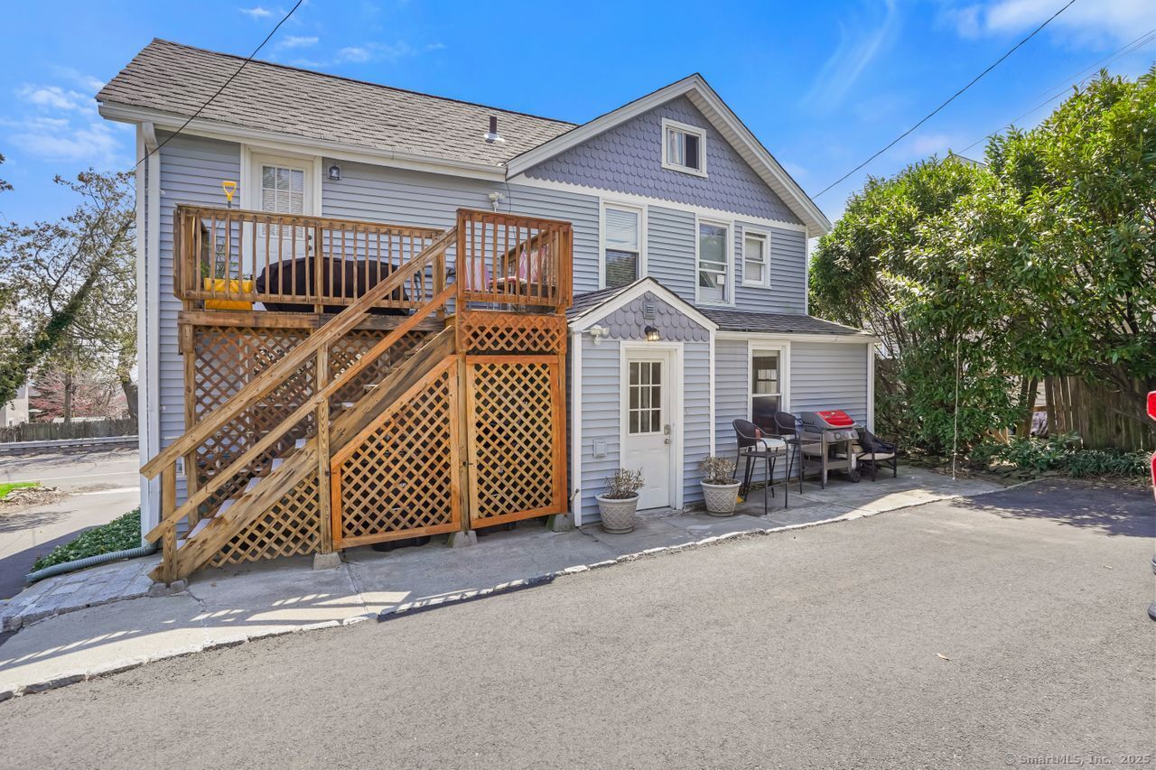 139 Edgefield Avenue
