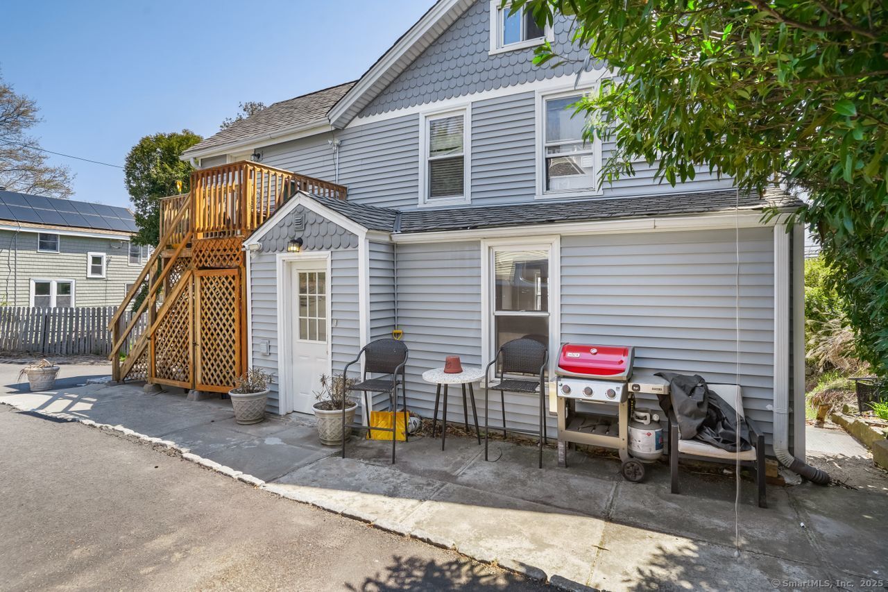 139 Edgefield Avenue
