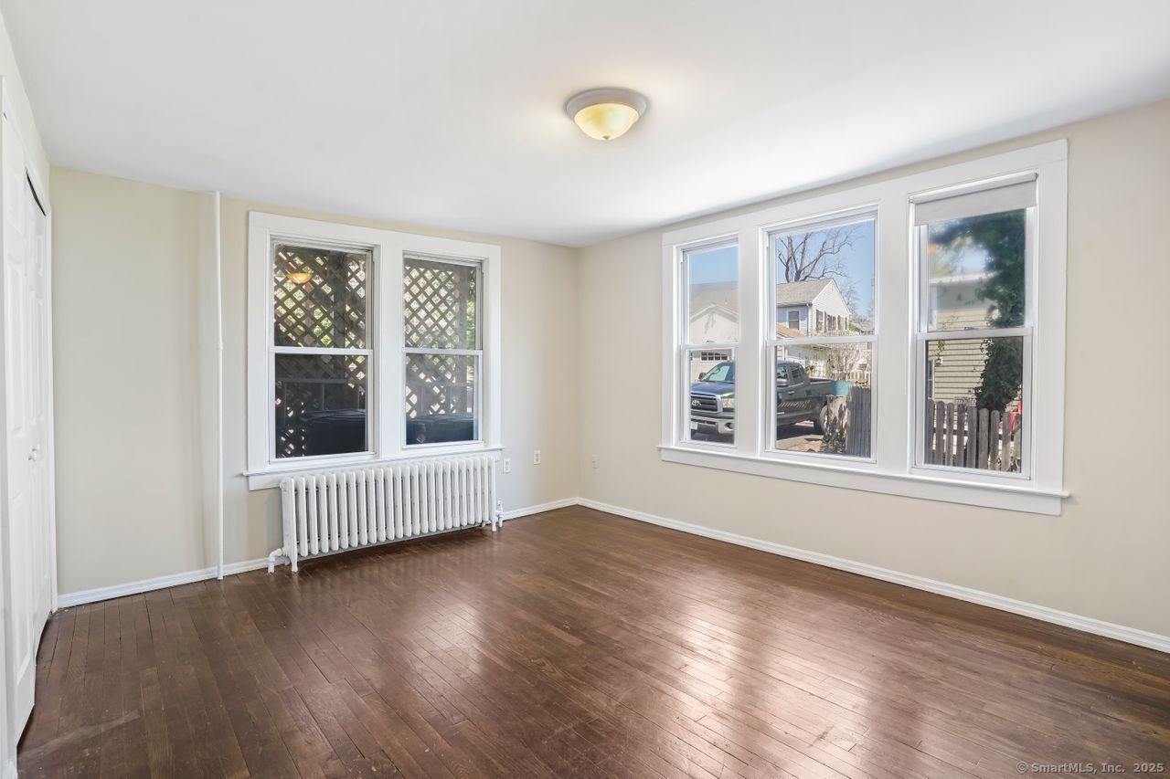 139 Edgefield Avenue