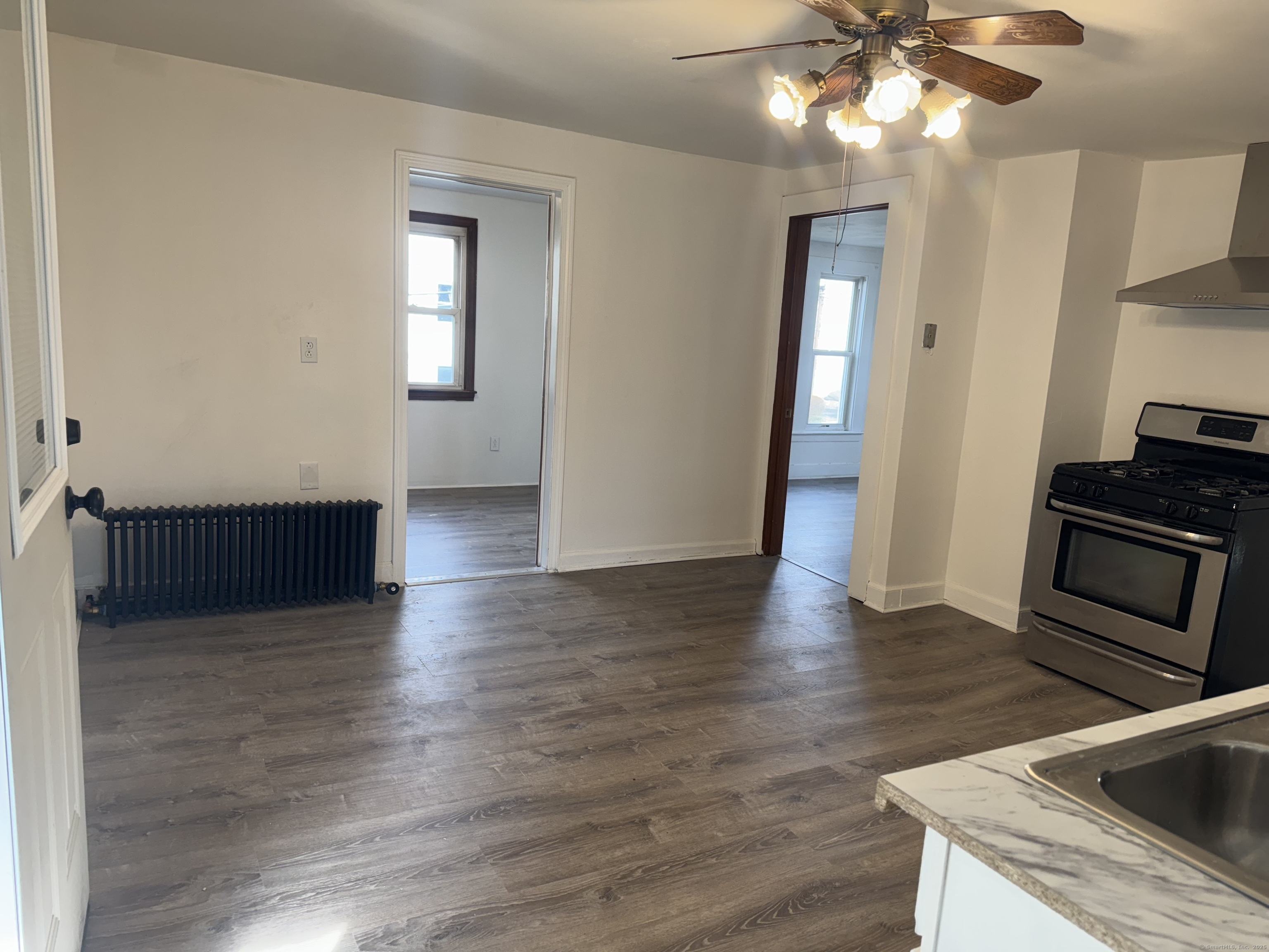 69 Smith Street 2
