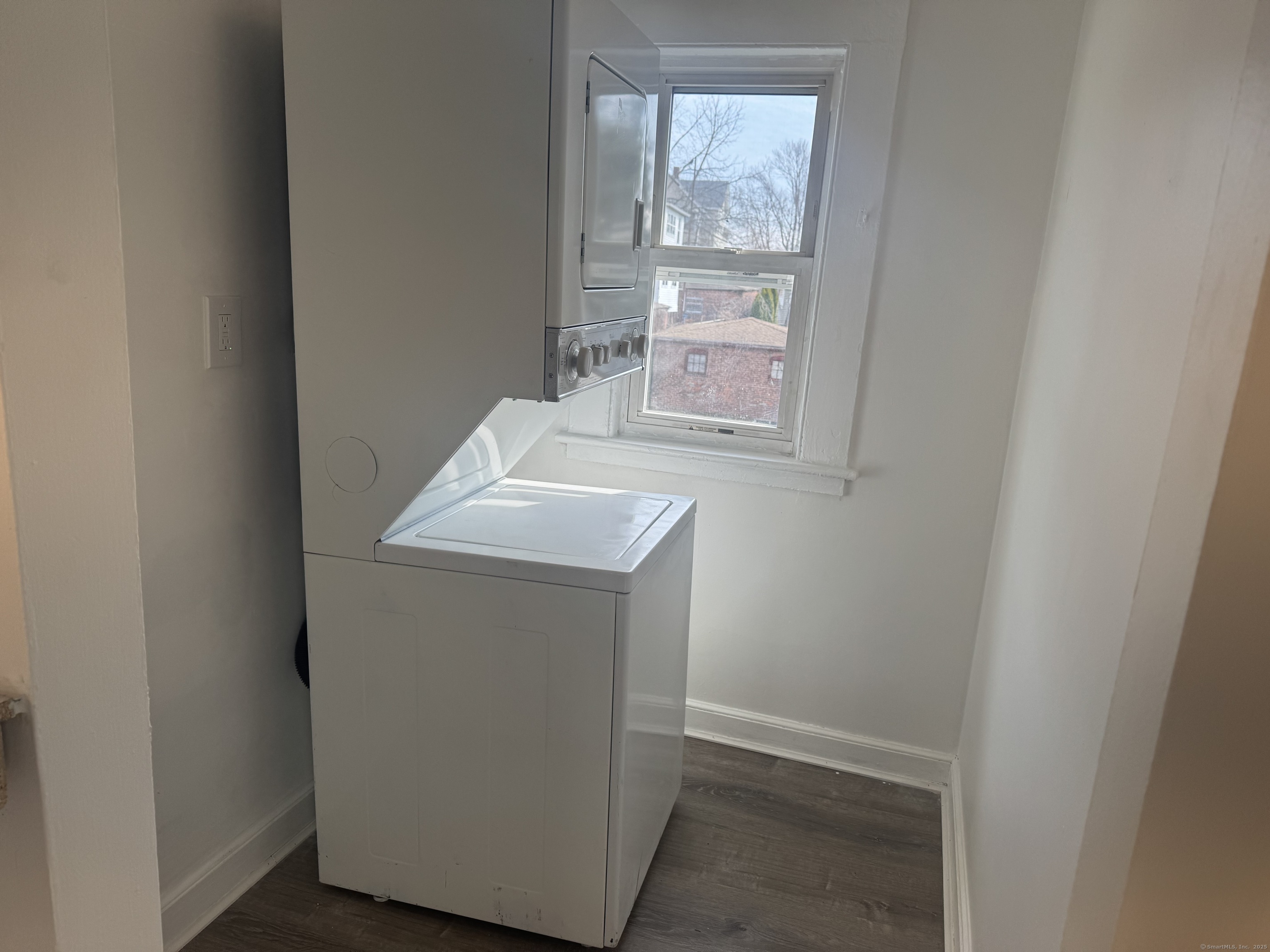 69 Smith Street 2