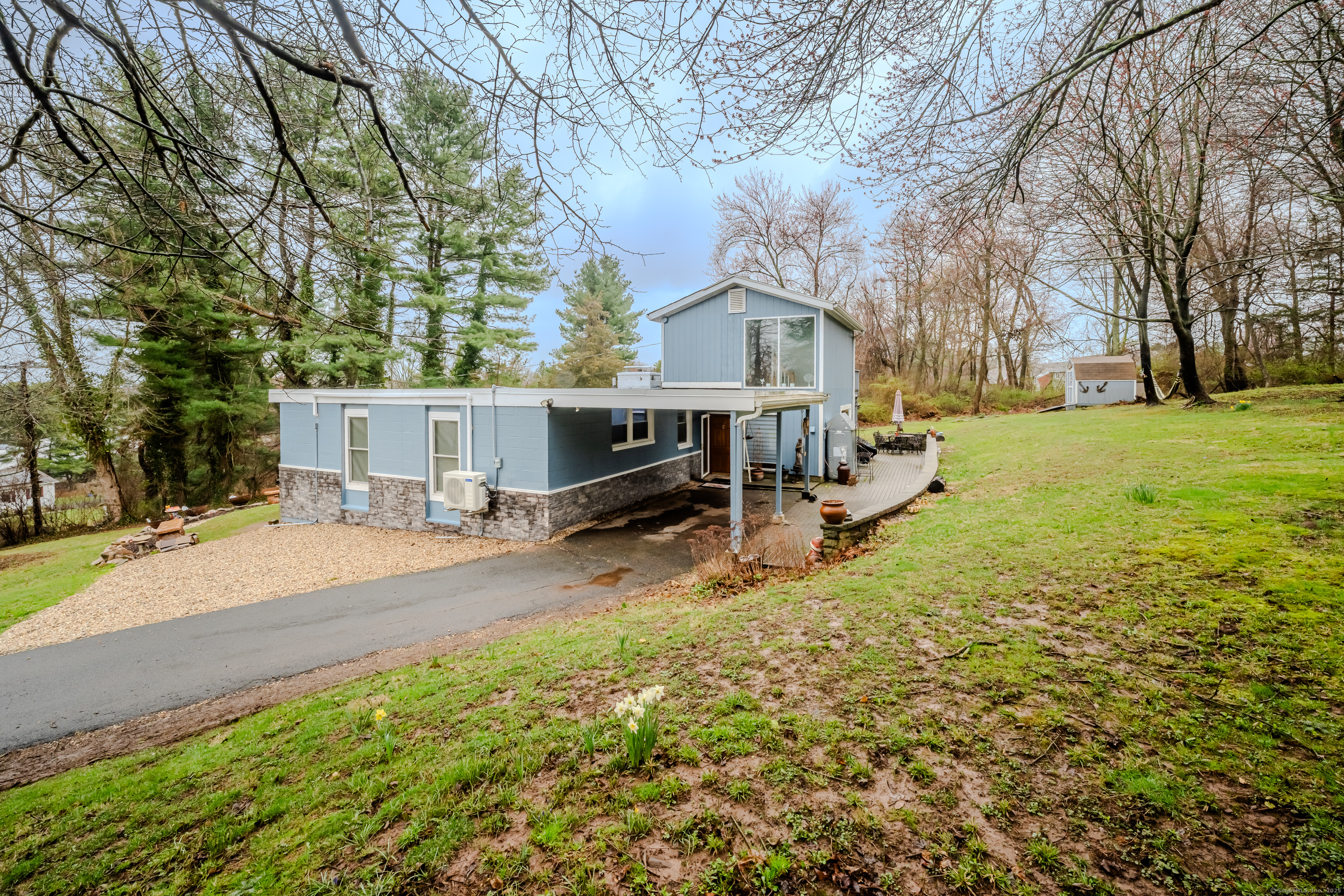 21 Orchard Hill Road
