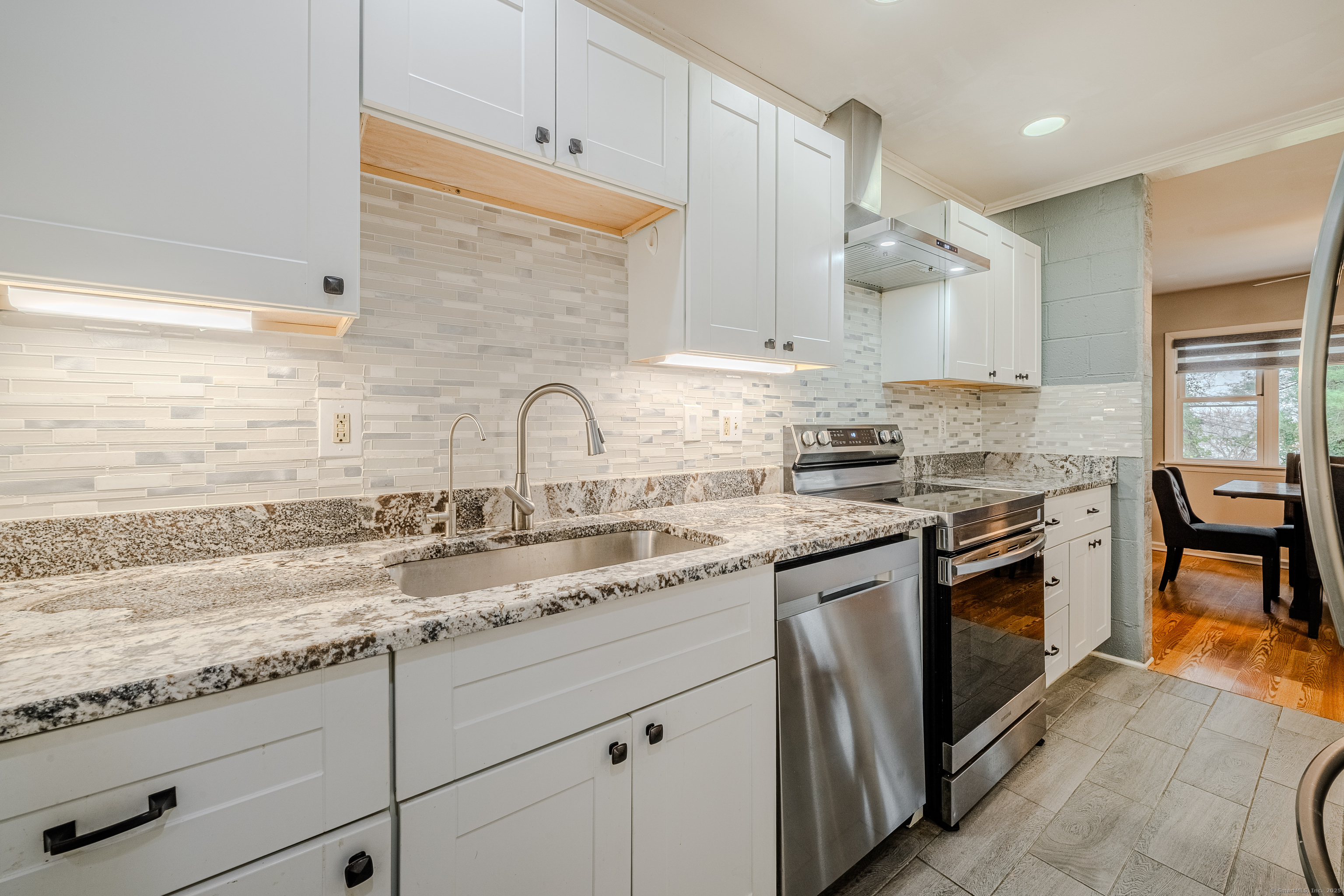 21 Orchard Hill Road