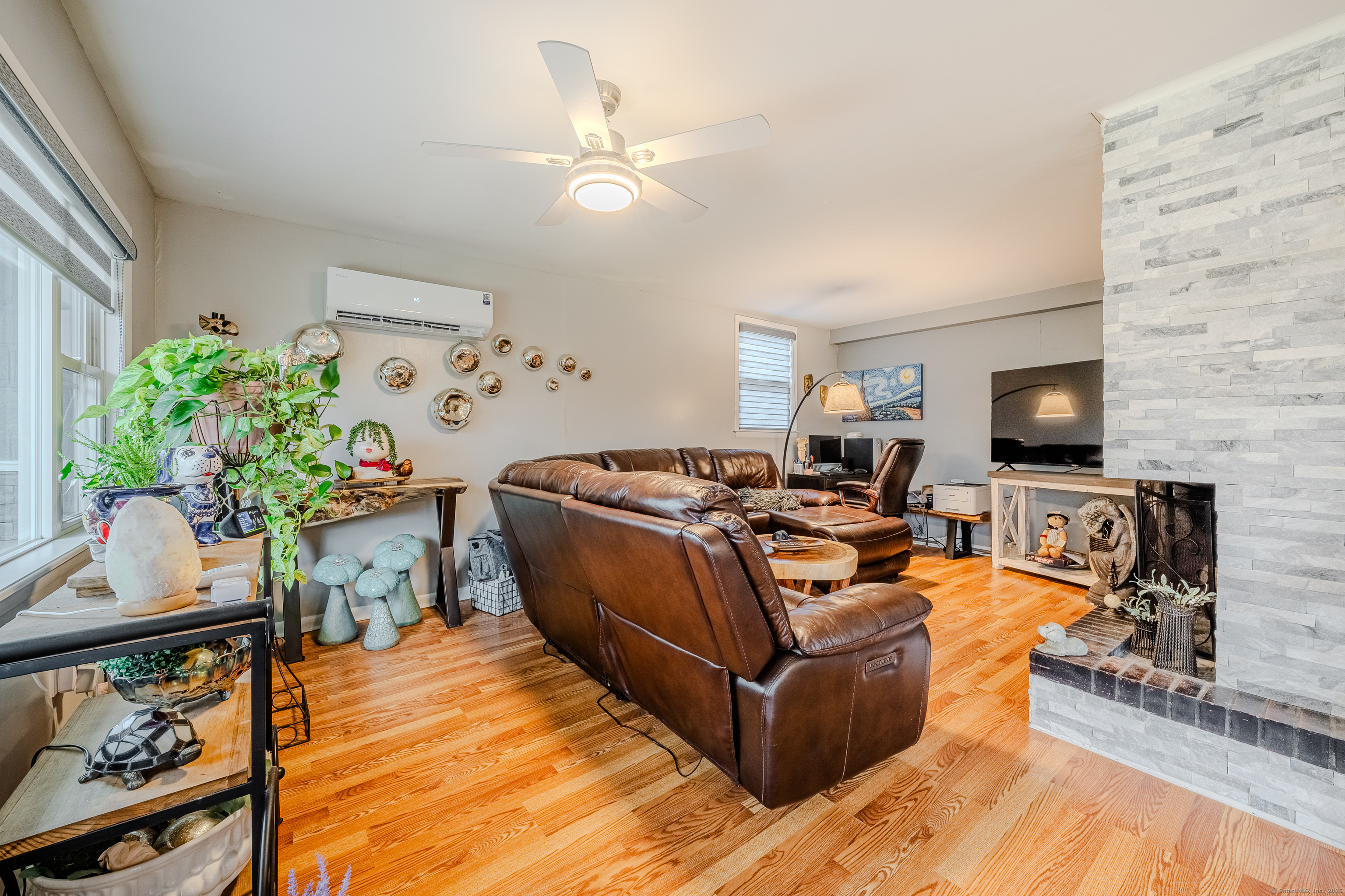 21 Orchard Hill Road