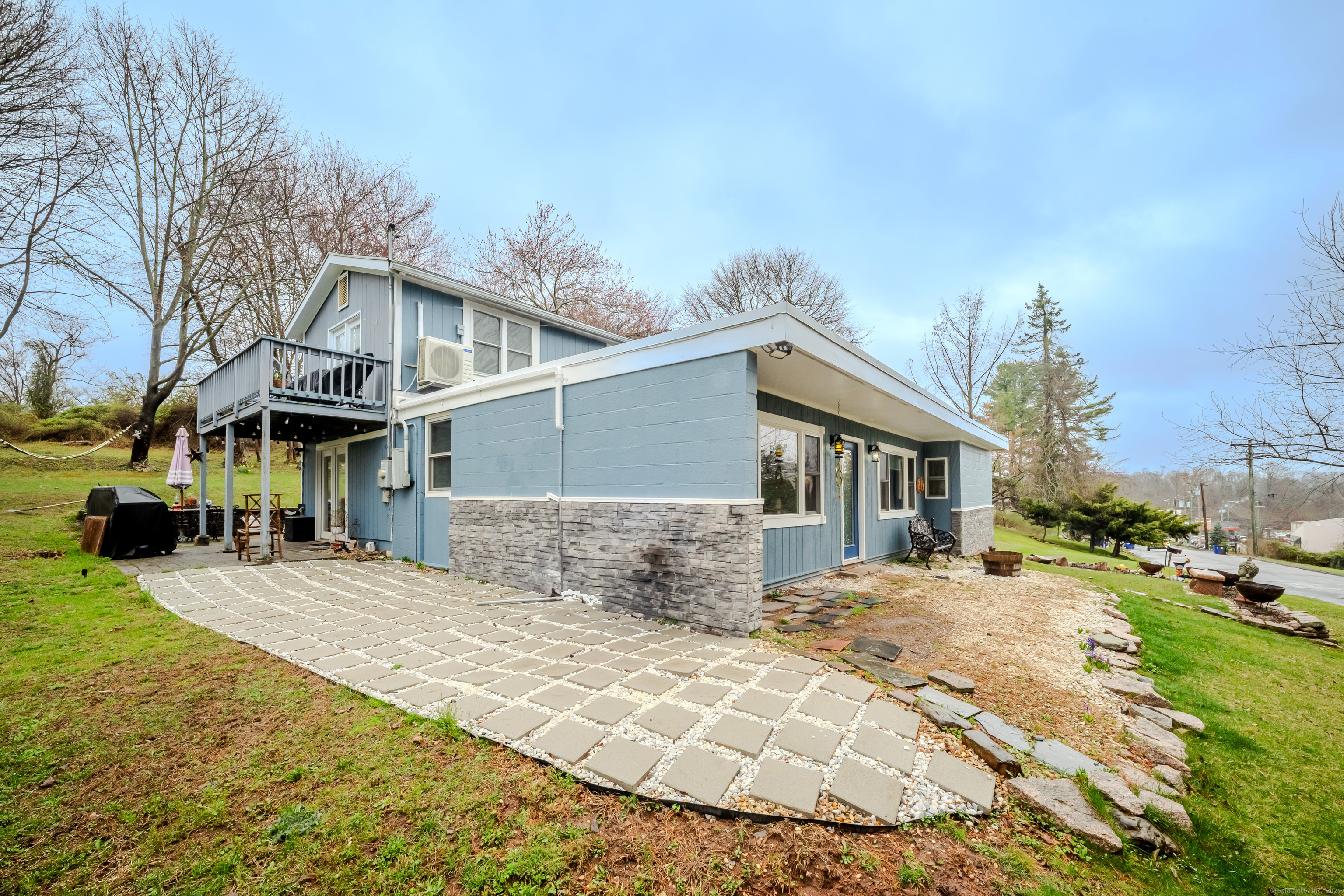 21 Orchard Hill Road